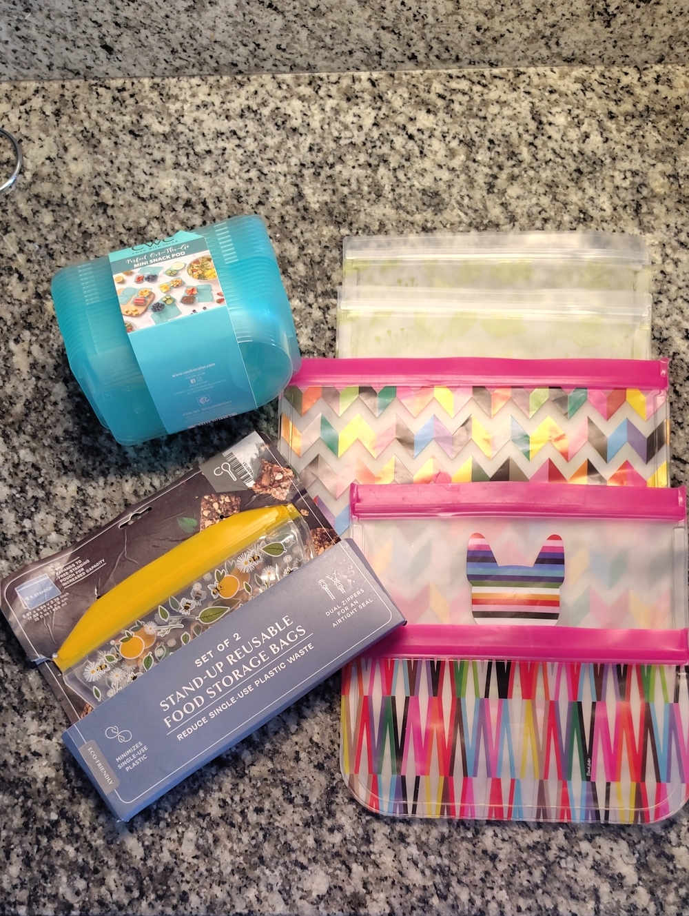 Set of Reusable Food Storage Bags And snack pods